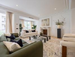 Piso En venta en Castellana, Madrid photo 0