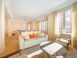 Piso En venta en Castellana, Madrid photo 0