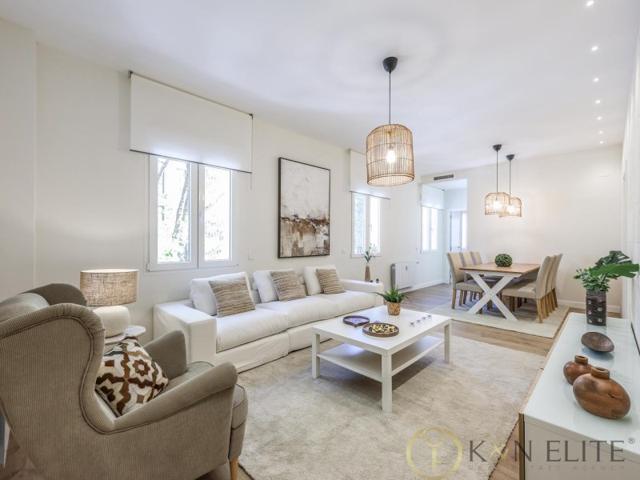 Piso En venta en Jerónimos, Madrid photo 0