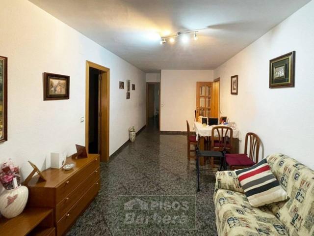 Piso en venta en Barberà del Vallès photo 0