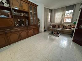 Piso en Campoamor photo 0