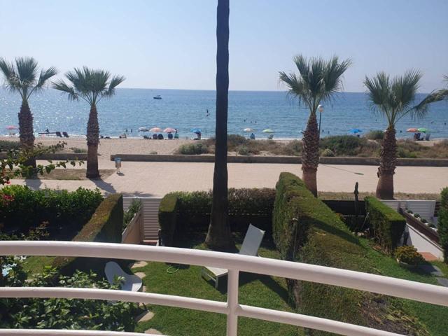 Chalet Primera linea de Mar en venta en Creixell photo 0