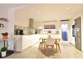 CASA CON GARAJE INCLUIDO photo 0