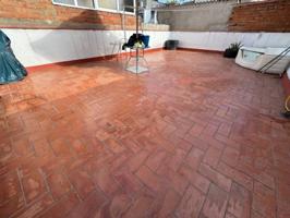 Venta de piso con gran terraza en Barberà del Vallès photo 0