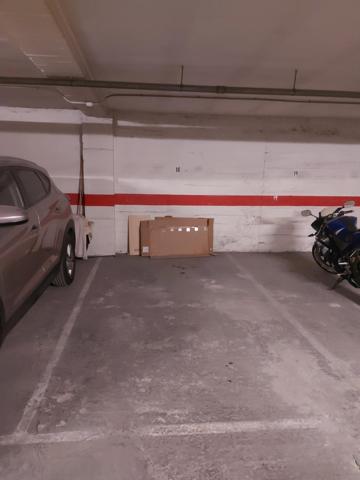 plaza de parking photo 0
