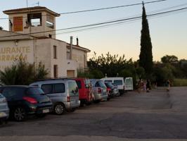 Se vende restaurante con alojamiento en Peñíscola – Gran salón, cocina con barbacoa y jardín photo 0