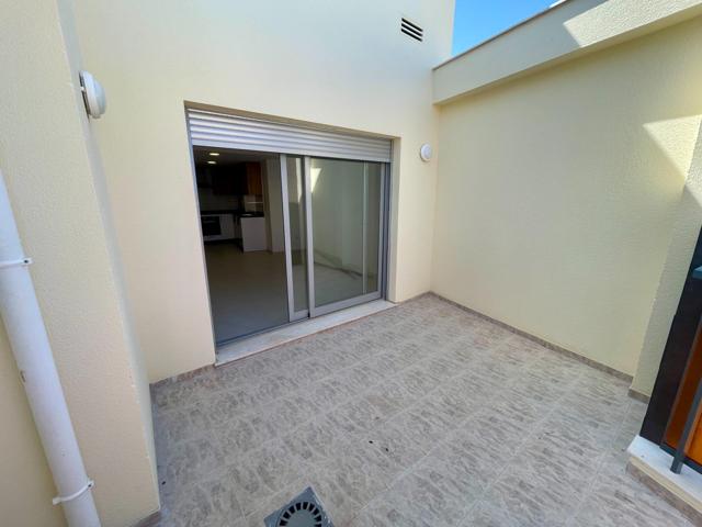 Ático dúplex a estrenar con cocina equipada y terraza soleada photo 0