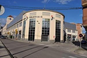 Loft en venta en Olot de 95 m2 photo 0