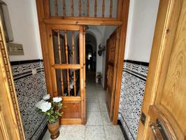 Casa con 4 habitaciones con historia y encanto en el centro de Mérida. photo 0