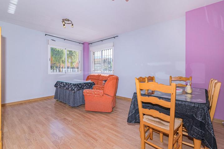 Piso En venta en La Zubia, La Zubia photo 0
