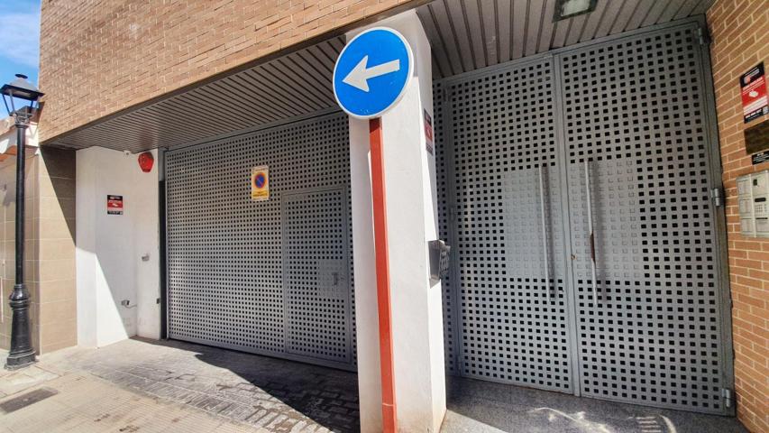 EN VENTA PLAZA DE GARAJE CÉNTRICA EN LA ENTRADA DE OGIJARES, JUNTO MERCADONA photo 0