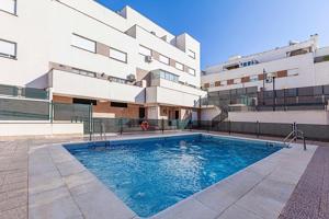 las Gabias. Apartamento en alquiler. Piscina. Parking. Barrio Alto photo 0