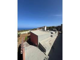 EN VENTA – Finca rústica con construcción, cueva y vistas espectaculares en Fasnia photo 0