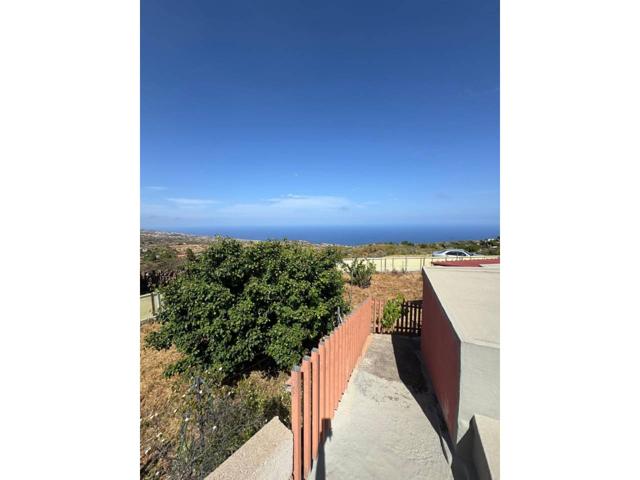 EN VENTA – Finca rústica con construcción, cueva y vistas espectaculares en Fasnia photo 0