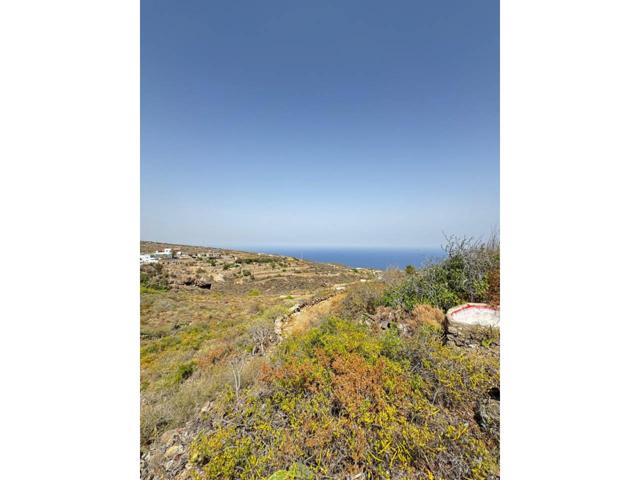 ¡Oportunidad Única! Se Vende Parcela Mixta en Fasnia, Tenerife, 1.997 m² con Vistas al Mar photo 0