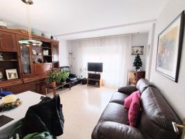 Piso En venta en Girona photo 0