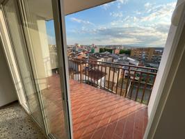Piso En venta en Salt photo 0