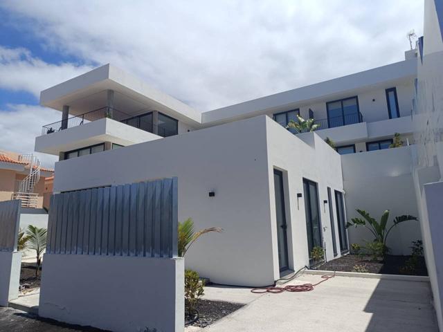 Chalet Pareado, Urbanización Los Olivos – Adeje photo 0