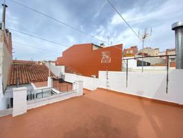 Casa reformada en venta en Sant Pere Nord photo 0