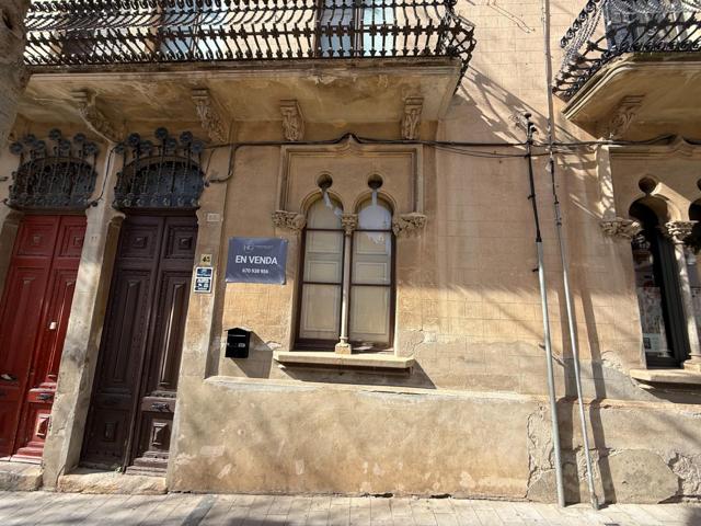 Casa señorial en el corazón del pueblo photo 0