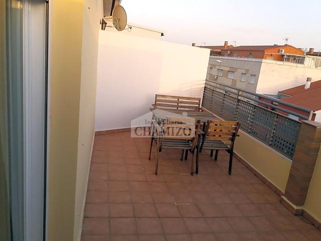 APARTAMENTO ATICO CON GRAN TERRAZA Y GARAJE photo 0