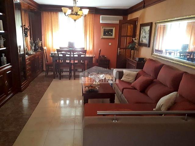 GRAN PISO EN VENTA AMUEBLADO O ALQUILER OPC. COMPRA photo 0