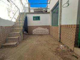 CASA PARA TIRAR O REFORMAR EN VILLANUEVA DE LA SERENA CERCA DEL CENTRO photo 0