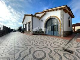 ¡¡¡GRAN CHALET CON PISCINA EN VILLANUEVA DE LA SERENA, TOTALMENTE PREPARADO PARA VIVIR EN ÉL!!! photo 0