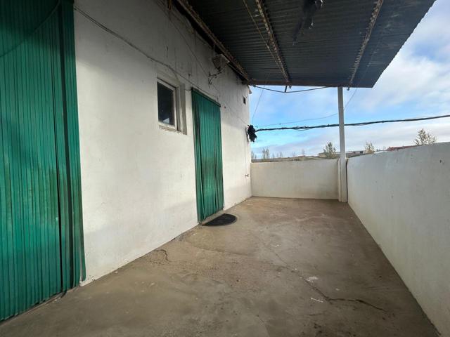 PISO Y LOCAL EN VENTA EN LA CORONADA photo 0