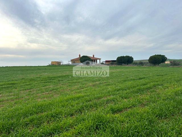 GRAN CHALET CON PISCINA, LUZ DE RED Y POZO photo 0