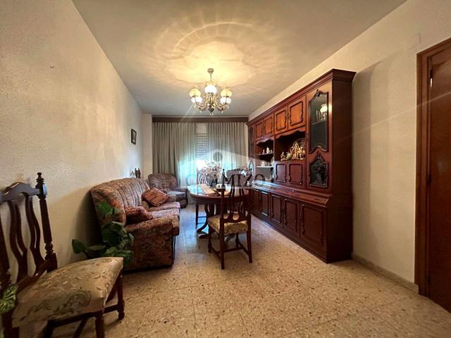 PISO EN EDIFICIO CON ASCENSOR EN BUENA ZONA Y CON MUY BUEN PRECIO 59.900€‼️ photo 0