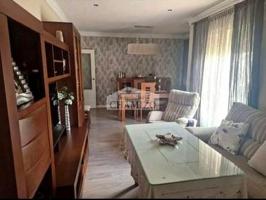 PISO CON GARAJE Y TRASTERO SITUADO EN UNA DE LAS MEJORES ZONAS DE VILLANUEVA DE LA SERENA photo 0