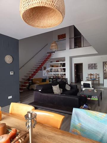 GRAN CASA ESTILO MINIMALISTA EN PERFECTO ESTADO PARA ENTRAR A VIVIR SITUADA EN VILLANUEVA DE LA SERENA photo 0