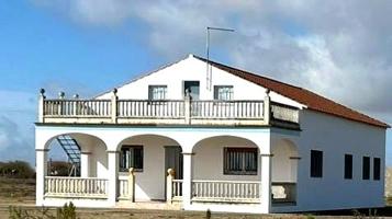 CHALET PREPARADO PARA VIVIR CON NAVE AUXILIAR, LUZ DE RED Y AGUA CERCANO A VILLANUEVA DE LA SERENA photo 0