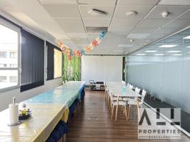 Oficina En alquiler en la Dreta de l'Eixample photo 0