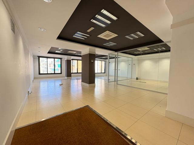 Oficina En alquiler en la Maternitat i Sant Ramon photo 0