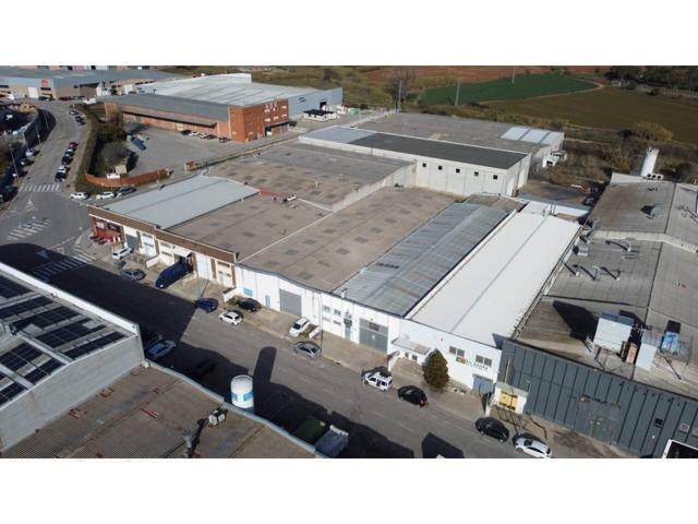 Nave Industrial en Sant Fruitós de Bages en venta por 360.000€ de 1.800m2 photo 0