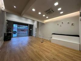 Alquiler de local en pleno Passeig Pere III por 1000€ en Manresa photo 0