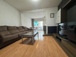 Piso en venta en Centre-Passeig i Rodalies(08242) photo 0