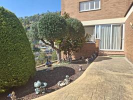 Exclusiva casa de 4 plantas con ascensor y zona wellness en El Pont de Vilomara i Rocafort photo 0