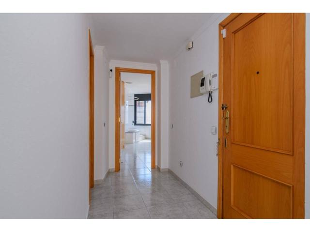 Piso en venta en Valldaura(08242) photo 0