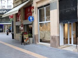 Local comercial en alquiler en Passeig Pere III de Manresa photo 0