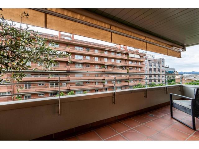 🏡 Piso de diseño exclusivo con terrazas, piscina y parking en finca moderna photo 0