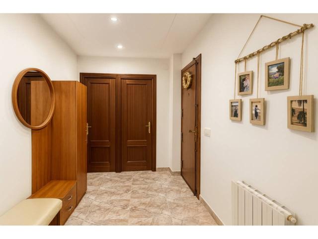 Piso en venta en ctra. Pont de Vilomara photo 0