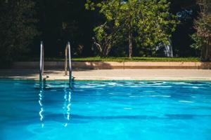 se vende Apartamento avd de Burgos + piscina y zonas verdes photo 0