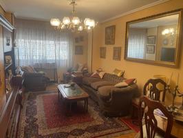 se vende piso calle Colon photo 0