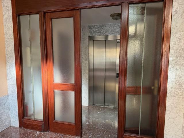 se vende piso en el centro de Logroño photo 0