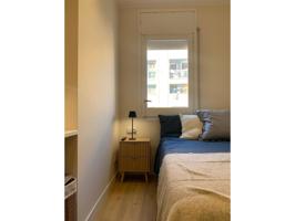 ZURICH: MODERN AND BRIGHT ROOM photo 0