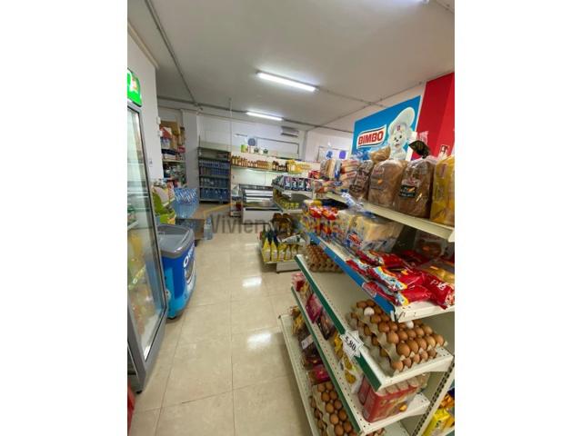 Local En venta en Arona photo 0