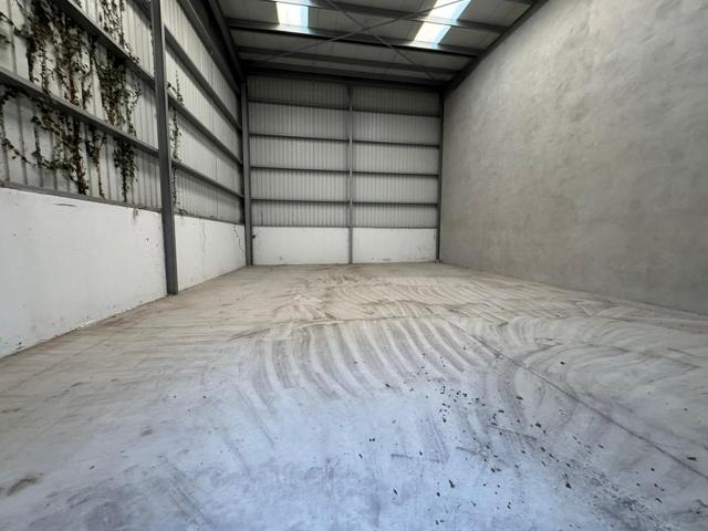 Nave en Muskiz photo 0